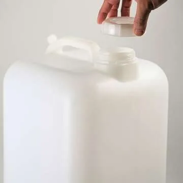 5 Gallon Plastic Hedpack with cap