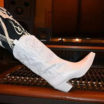 Mattiventon Women's Vintage Embroidery Cowboy Boots