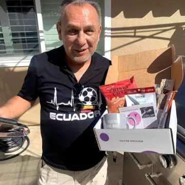 Beef Jerky Gift Baskets for Men with Mini Cutting Board: Healthy Exotic Jerky Gift Box Includes Variety Of Pork Rinds, Venison, Chicken, Elk, Pork & Beef Meat Sticks - Great Gifts For Men