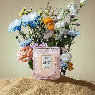 Rose Scented Candle with Oud - 55 Hours Burn