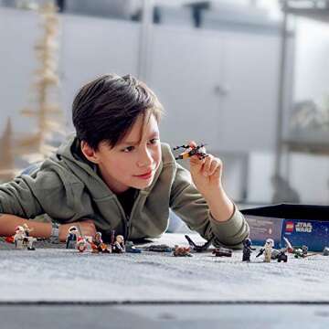 LEGO Star Wars 2019 Advent Calendar 75245 Holiday Gift Set Building Kit with Star Wars Minifigure Characters (280 Pieces)