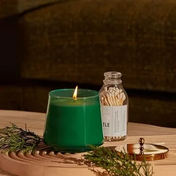 LA JOLIE MUSE Fir & Cedarwood Candle Beautiful Aromas