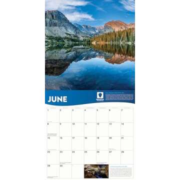 2025 National Park Foundation Wall Calendar: 12-Month Nature Calendar & Photography Collection (Monthly Calendar)