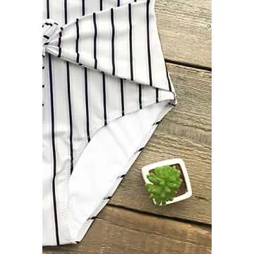 CUPSHE Women's Quiet Elegance Stripe One-Piece Swimsuit Beach Swimwear Bathing Suit (M)