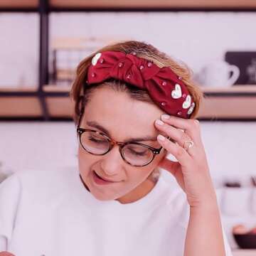 HIFANMM Valentines Day Headbands Pink Knotted Heart Hair Bands for Women Girls, Pearls Rhinestone Hearts Hair Accessories Non Slip Wide Top Knot Fashion Hair Decoration Party Supplies Hair Hoop 1Pcs