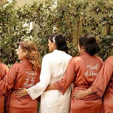 Custom Luxurious Bridesmaid Robes for Bridal Parties