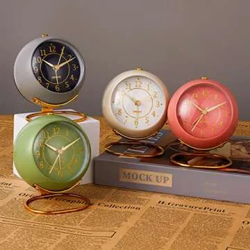rjuwurv Metal Desk Alarm Clock, Retro Bedroom Table Vintage Analog Alarm Clock, Silent Non-Ticking Gold Alarm Clock, Bedside Décor(Sweet Pink)
