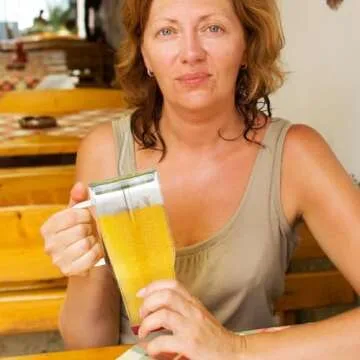 AiHeart 32oz Glass Tumbler with Bamboo Lid & Straw - Red