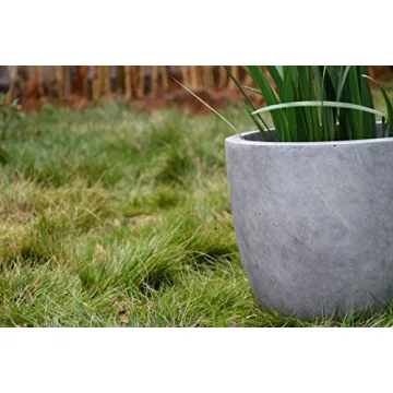 Kante 18 Inch Round Concrete Planter Indoor Outdoor Large Pot