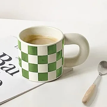 Cute Green and White Ceramic Coffee Mug for Gifting