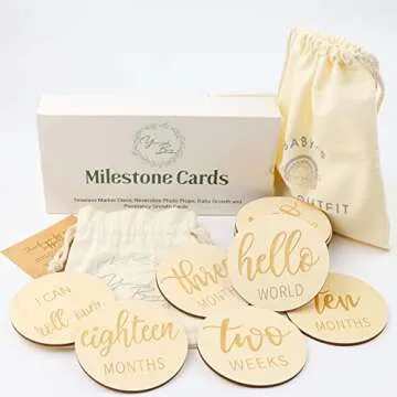 Yumi and Berry Wooden Baby Milestone Cards for Newborns