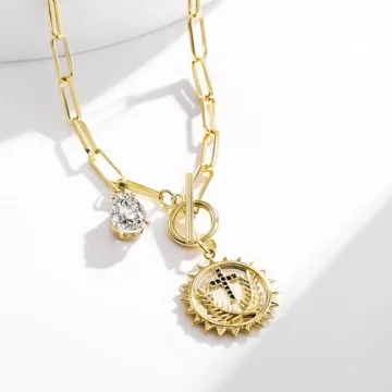 HETICA Gold Round Pendant Necklace for Women