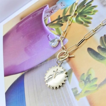 HETICA Gold Round Pendant Necklace for Women