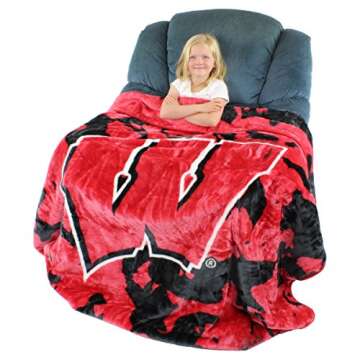 College Covers Everything Comfy Wisconsin Badgers Soft and Warm Huge Raschel Throw Blanket, 86" x 63...