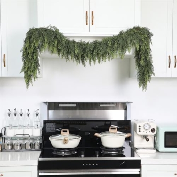 Realistic Cedar Garland for Christmas - 6 Feet