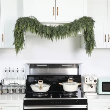 Realistic Cedar Garland for Christmas - 6 Feet