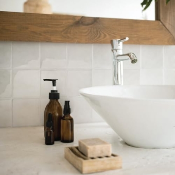 SMART TILES Peel and Stick Backsplash for Homes