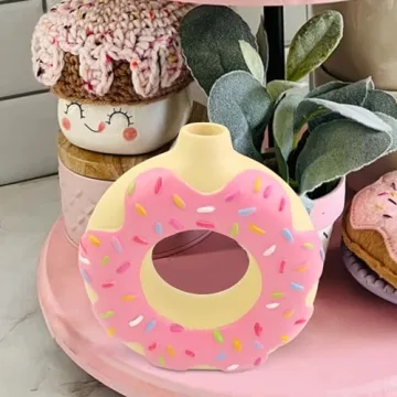 Charming Donut Vase for Whimsical Home Decor Essentials