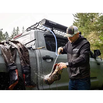 Yakima RoadShower Portable 4 Gallon Water Tank for Adventures