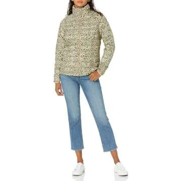 Lightweight Packable Puffer Jacket for Travel and Style