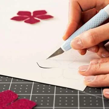 Cricut TrueControl Knife Kit - For Use As a Precision Knife, Craft knife, Carving Knife and Hobby Knife - For Art, Scrapbooking, Stencils, and DIY Projects - Comes With 5 Spare Blades - [Blue]