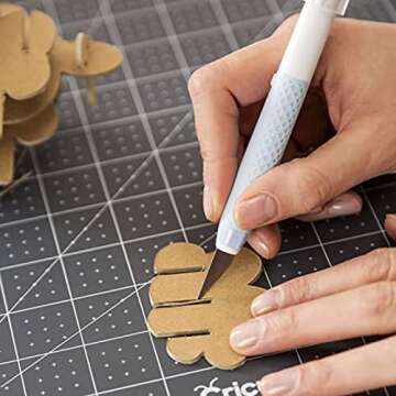 Cricut TrueControl Knife Kit - For Use As a Precision Knife, Craft knife, Carving Knife and Hobby Knife - For Art, Scrapbooking, Stencils, and DIY Projects - Comes With 5 Spare Blades - [Blue]