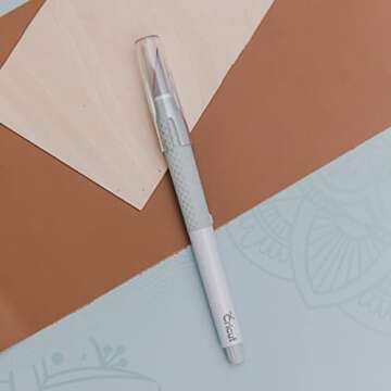 Cricut TrueControl Knife Kit - For Use As a Precision Knife, Craft knife, Carving Knife and Hobby Knife - For Art, Scrapbooking, Stencils, and DIY Projects - Comes With 5 Spare Blades - [Blue]