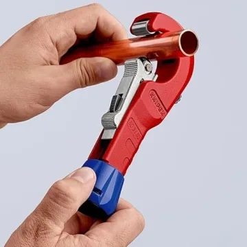 KNIPEX TubiX Pipe Cutter 6-35 mm Easy One-Hand Operation