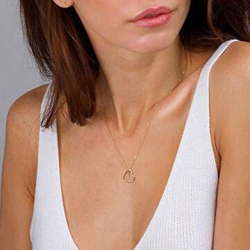 M MOOHAM Gold Initial Necklace for Women, Initial D Necklace for Women Letter Necklace Initial Necklace Gifts Cute Necklaces for Teen Girls Jewelry for Teen Girls Heart Necklace Gifts for Teen Girls