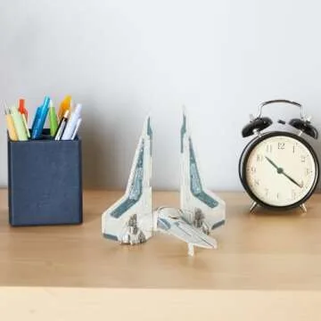 Star Wars Micro Galaxy Squadron Bo-Katan’s Gauntlet Fighter (Armada Edition) - 5-inch Vehicle with Rotating Wings and 1-Inch Micro Figure Accessory