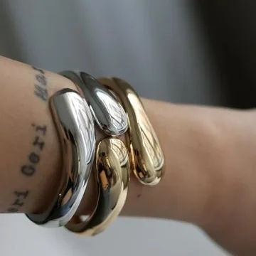 Elegant Gold Cuff Bangle Bracelet for Sophisticated Women