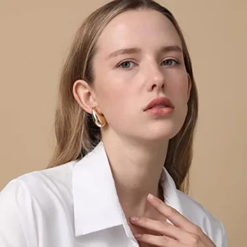 Stylish Lightweight Ascona Gold Hoop Earrings for Women