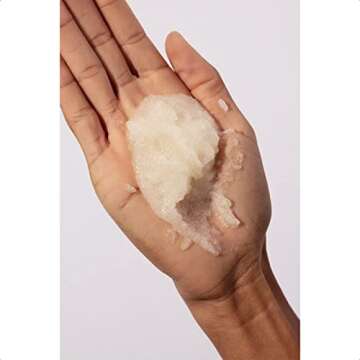 OUAI Detox Shampoo and Scalp Scrub Gift Set for All