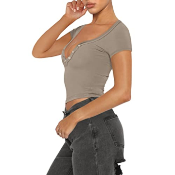 REORIA Women’s Y2K Ribbed Henley Crop Top for Summer Style