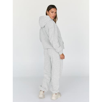 Trendy Queen Sweatsuits Women 2 Piece Outfit Two Piece Lounge Sets Hoodies and Sweatpants Fall Fashion Clothes 2025 Tracksuit