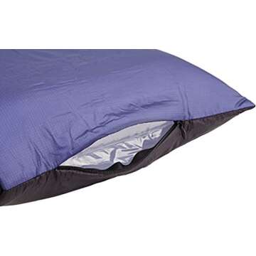 Cocoon AIR CORE Travel Pillow HYPERLIGHT 28X38 cm (Black/Dark Blue)