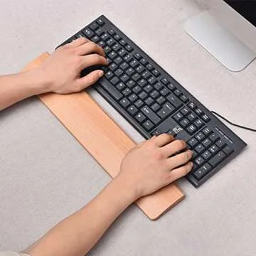 Wooden Ergonomic Wrist Rest - Perfect for Gaming & Office