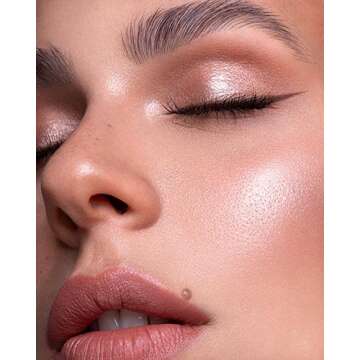 Catrice More Than Glow Highlighter 020 Supreme Rose Beam - Pack of 1