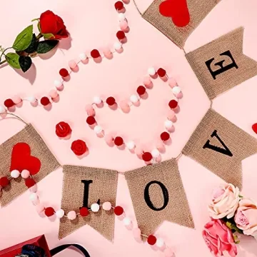 Chic Valentine's Day Decoration Set - Felt Garland & Banner