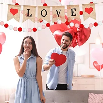 Chic Valentine's Day Decoration Set - Felt Garland & Banner