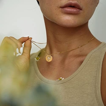 18K Gold November Chrysanthemum Birth Flower Necklace