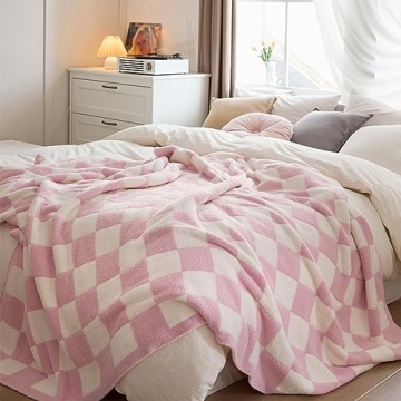 YIRUIO Throw Blanket Checkered Chessboard Fluffy Fuzzy Warmer Comfort Reversible Super Soft Cozy Decor for Home Bed Couch Sofa Room (Pink, 51'' X 63'')