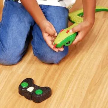 Remote Control Emerald Tree Boa - Fun Snake Toy for Kids