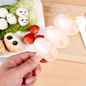 Rice Ball Shaker,Rice Ball Molds, DIY Ball Shaped Kitchen Tools Shakers Food Decor for Kids DIY Lunch Maker Mould with a Mini Rice scoop