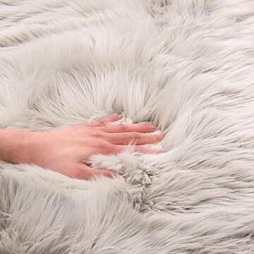 EasyJoy Ultra Soft Faux Fur Area Rug for Cozy Homes