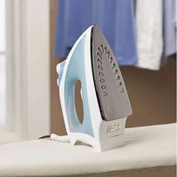 BLACK+DECKER Lightweight Steam Iron with Pivot Cord