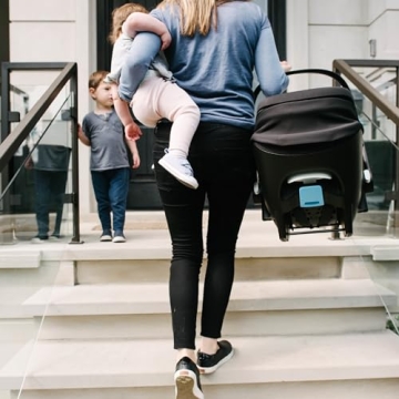 Clek Liing Infant Car Seat - Safe, Compact & Lightweight