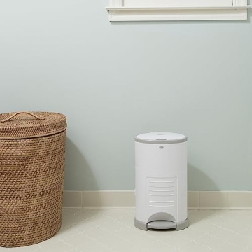 Diaper Dekor Classic Hands-Free Diaper Pail for Parents
