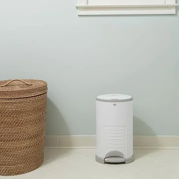 Diaper Dekor Classic Hands-Free Diaper Pail for Parents
