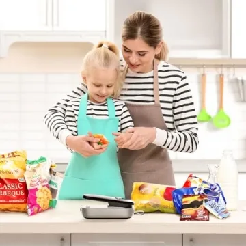 ODSD Bag Sealer, 2 in 1 Mini Bag Sealer Heat Seal and Cutter with Lanyard, Portable Handheld Chip Bag Sealer Heat Sealer for Snacks Candies Plastic Bag Food Storage (Batteries Included)